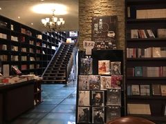 -钟书阁(松江泰晤士小镇店)