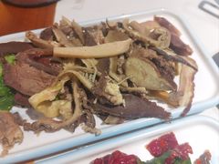 -乡土黄·鲜牛肉火锅·小龙虾(兴业街店)