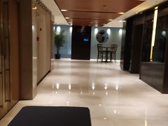 -上海龙之梦万丽酒店