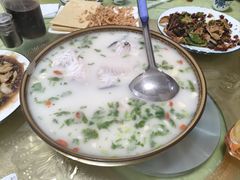 -美顺香食府鱼头老店(雪野湖店)