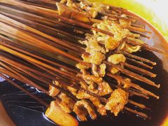 -拈签一笑黄牛肉辣卤串串