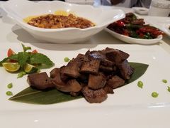 香煎小牛舌-国际青年会议酒店-苏莱斯餐厅