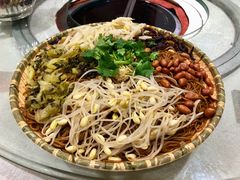 海南粉-琼菜坊·无鸡不成宴·海南菜老爸茶糟粕醋(海口骑楼老街店)