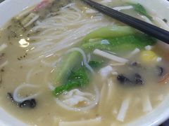 -南苑风味过桥米线(革新路店)