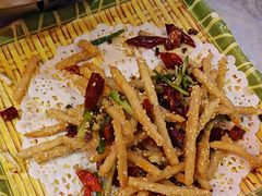 -肥肥虾庄·金牌油焖大虾(首义路店)