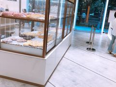 面包甜点陈列柜-奈雪的茶(华侨城创意园店)