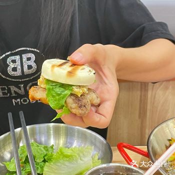 探店打卡｜深圳吃韩国烤肉竟然吃成三明治
