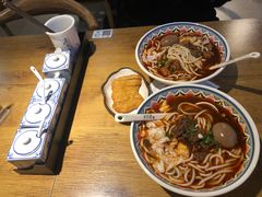 -鑫花溪牛肉米粉(人民广场店)