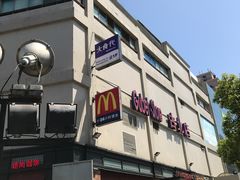 -家乐福(古北店)