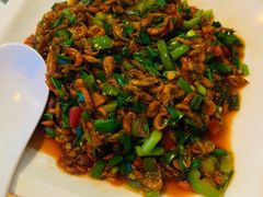 -临江餐馆二楼美食部落