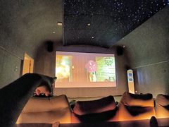 -涨巢·潮玩水疗局