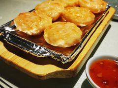 手打原汁鲜虾饼-维园悦谱·海派家常菜(乌鲁木齐南路店)