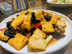 -芦茨金富饭庄·25年老字号·专做稻草鸡