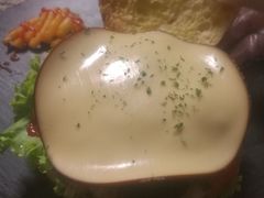 -HIGH FIVE哈福手工汉堡(桂林路店)