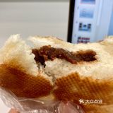 这个辣酱不辣还特别咸有一天早上出现了豆沙馅的甜饼