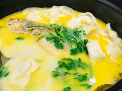 黄鱼馄饨-望乡楼上海菜(日月光店)