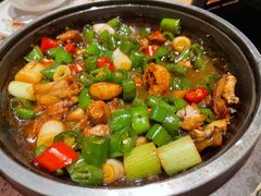 石锅蛙仔-荣小馆(椒江青悦城店)