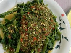 剁椒藤菜-洪霞餐馆