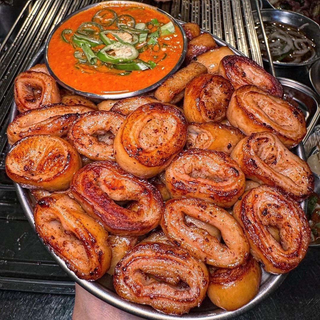 韩式烤肥肠真的太炸裂了!