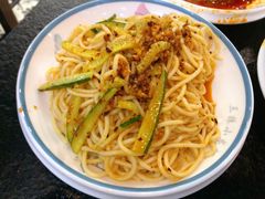 金牌凉面-三妹小龙虾·黄油蟹(华侨城总店)