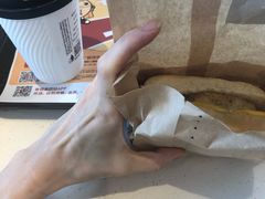 芝士鸡肉帕尼尼配美式咖啡-肯德基(环翠北店)