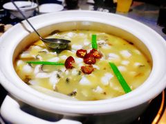 招牌酸菜鱼-湘芙蓉·湖南菜(椒江店)