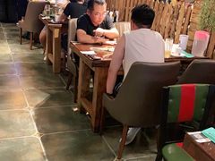 大堂-三个大叔烤羊肉串·炭炉砂锅菜(西三旗店)