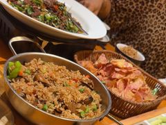 -老滇山寨•云南特色菜•地方菜•民族风情歌舞表演(金碧店)