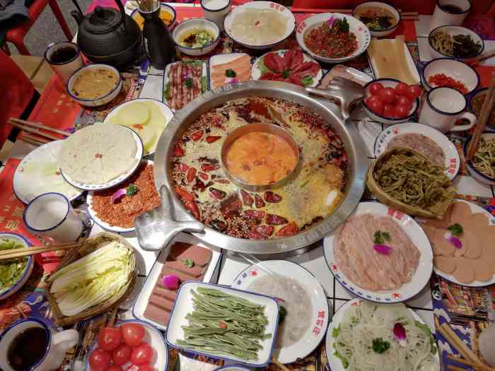 贤合庄卤味火锅(黄河道店)