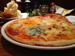4种芝士pizza-BISTROFIORE美伊娜(伊犁南路店)