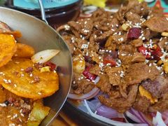 -壹阁胡羊焖饼(特色小吃街店)