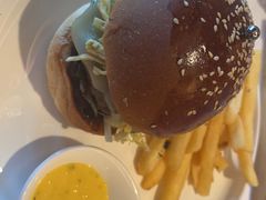 -AZUR聚(香格里拉饭店)