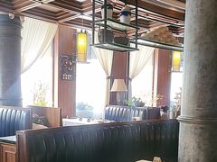 -八府香鸭·啫啫煲(华山路店)