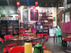 大堂-蚝堡海鲜·威海菜·海肠捞饭·烧烤·亚洲吃蚝公司(幸福门店)