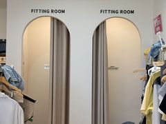 -眷顾自助服装工作室(中南金石国际广场A座店)