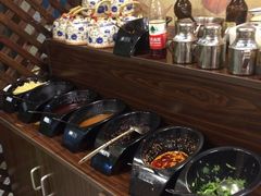 自助调料区-地锅公社·现炒地锅鸡·地锅鱼·夜宵(罗锦路店)