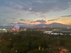 -瑰丽酒店·海吧·天际下午茶·现场DJ·天台酒吧