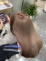 -Tloml salon
