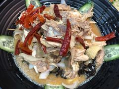 椒麻鸡-陈老斯呼尔嗨吃烧烤(科巷店)
