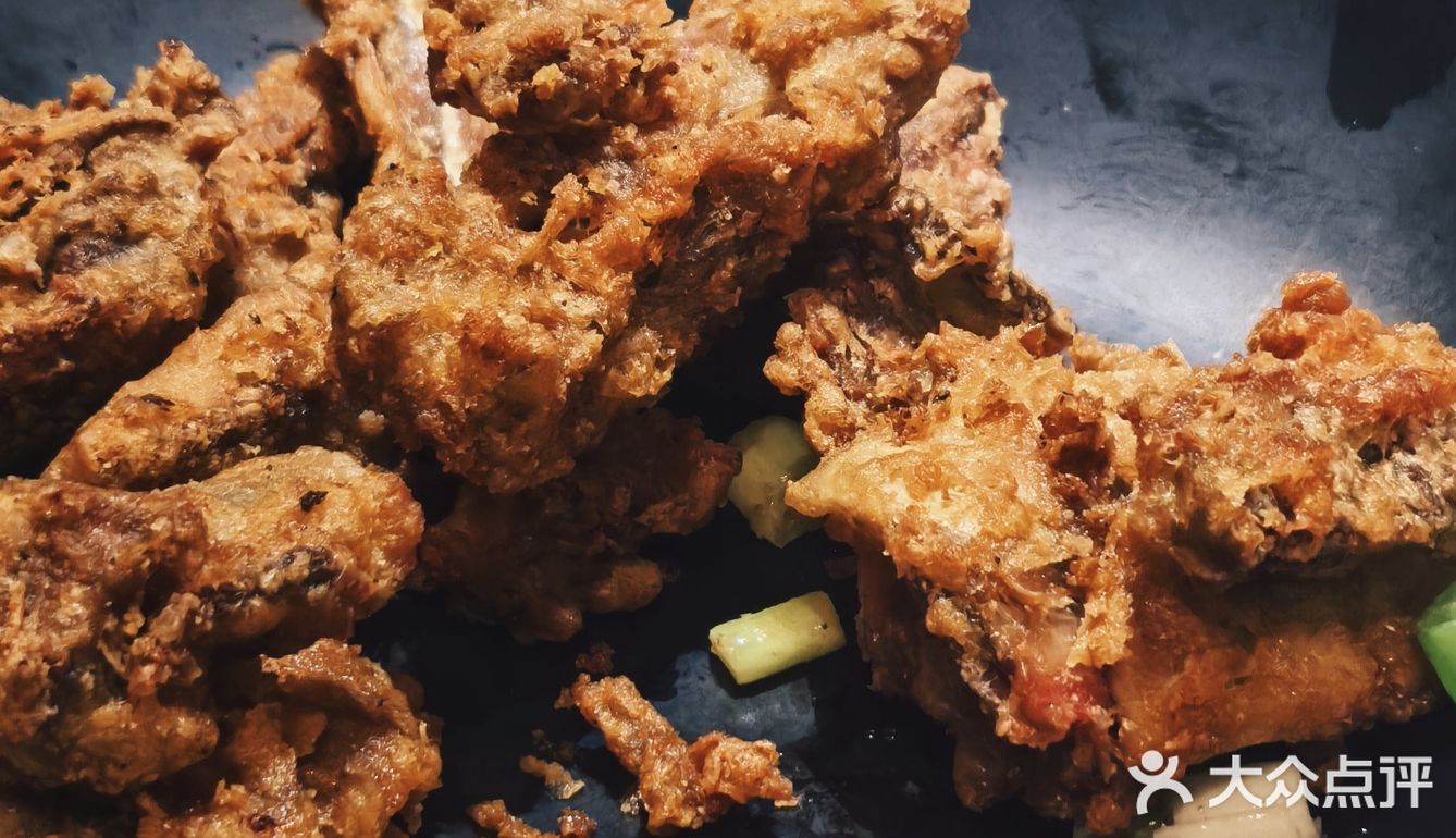 大快朵颐烤鸭时