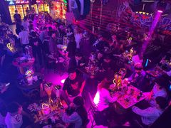 -UP嘻哈酒吧(粉巢店)
