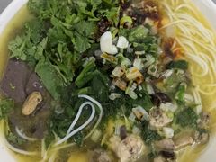 -文山荷鲜居(翠湖店)