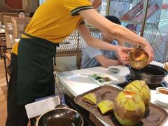 -东椰·海南椰子鸡火锅(朝阳门店)