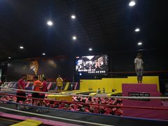 -嘿哟动霸CHUA·新潮玩运动娱乐中心·蹦床滑冰团建乐园