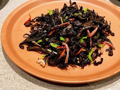 诺邓火腿炒黑虎掌菌-半山腰·云南菜(侨福芳草地店)