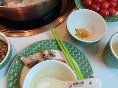 -润园四季椰子鸡火锅(卓越INTOWN店)