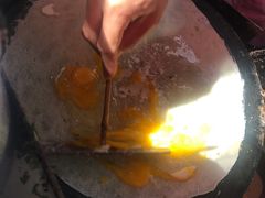 -正宗杂粮煎饼香软鸡蛋饼