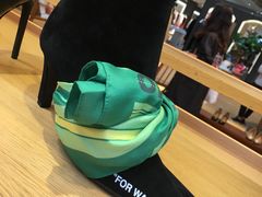 -乐蓬马歇百货公司(Rive Gauche)
