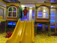 -碧中海汤泉汗蒸酒店