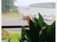 -12 Rocks Beach Bar Cafe